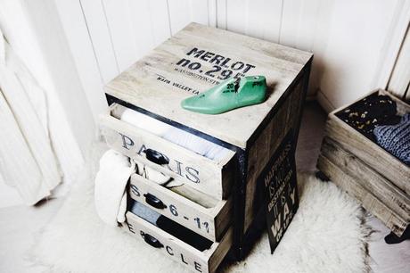 ORGANIZING MY CLOSET! Image Hosted by ImageShack.us