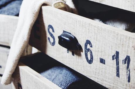 ORGANIZING MY CLOSET! Image Hosted by ImageShack.us