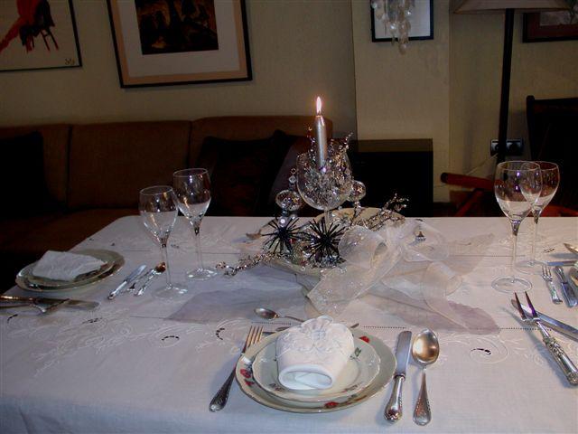 PREPARA TU MESA PARA UNA CENA CON AMIGOS