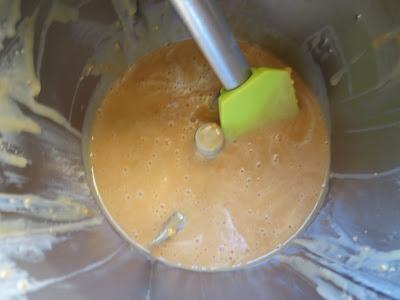 Tiramisú de mousse de turrón