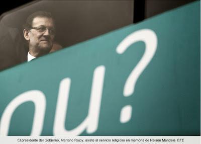 Mandela es enterrado en Qunu. Mandela es enterrado en Qunu.