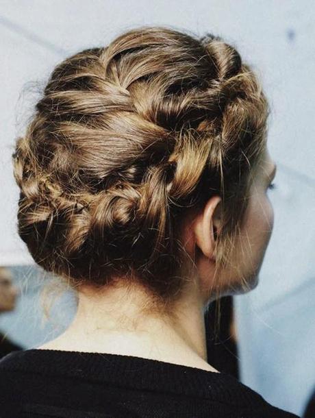 Nice little details for lovely hair updos Nice little details for lovely hair updos