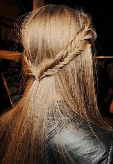 Nice little details for lovely hair updos Nice little details for lovely hair updos