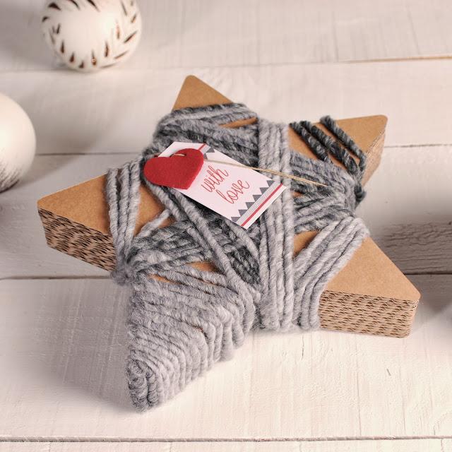 DECORA LOS REGALOS CON LANA