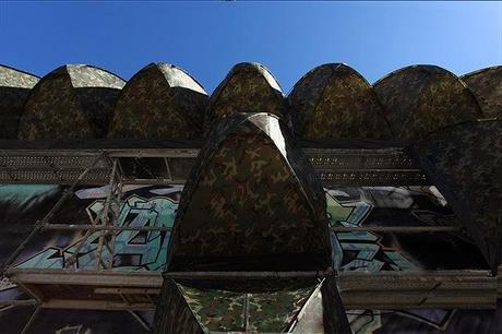 UN CAMPING VERTICAL, PARA PERSONAS SIN HOGAR, FRANCIA...15-12-2013...