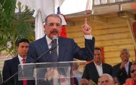 Danilo anuncia inicio construcción carretera Sur Norte.