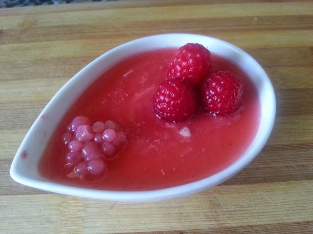 Panacotta de vainilla con frambuesas