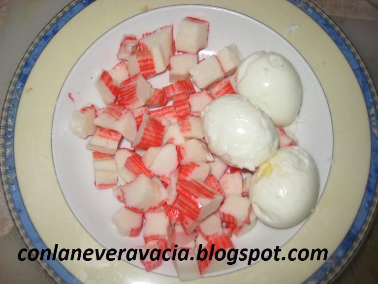 PASTEL DE ESPINACAS A LA CREMA  CON ATÚN ,SURIMI Y PIMIENTO ASADO