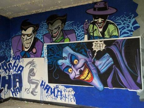 escuela-enfermeria-grafiti-batman-4