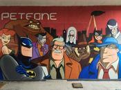 Batman villanos pintados grafiti espectacular edificio abandonado