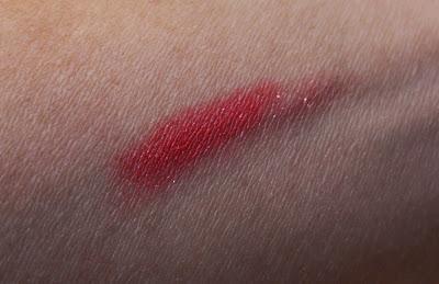 MAQUILLAJE AVON. OJOS Y LABIOS