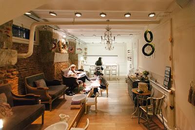 Arregla tus uñas en un delicioso ambiente navideño