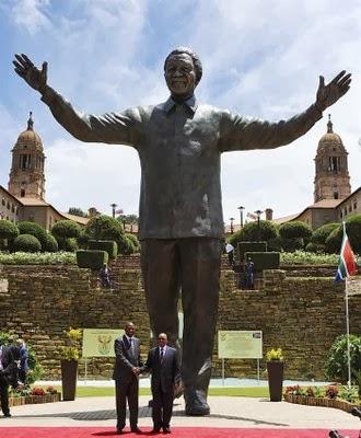 La estatua gigante de Nelson Mandela.