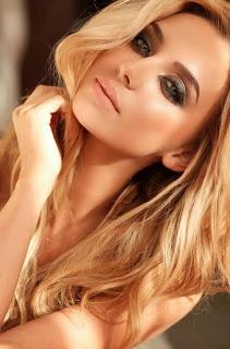 CAMBIO DE LOOK: TEÑIRSE COMO EN LA PELUQUERÍA