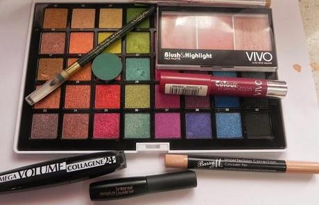 Color de Navidad: Verde abeto (look)