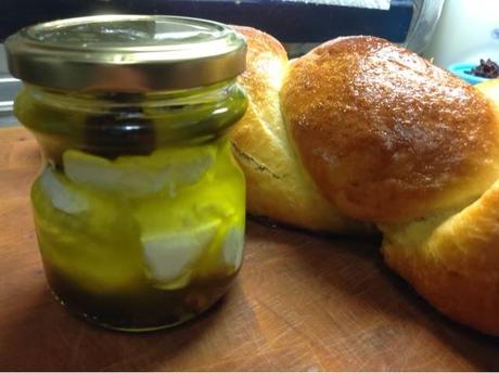 Labneh en Aceite de Oliva Virgen Extra con tomates secos.