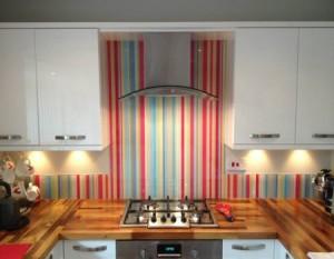 Glass Splashbacks: la decoración perfecta para tu cocina