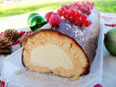 Tronco de mousse de limòn, queso y limoncello