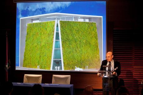 Controversia con el museo de la Arquitectura en Madrid. Ambasz