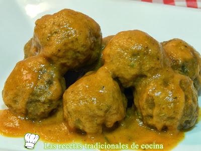 Albóndigas en salsa