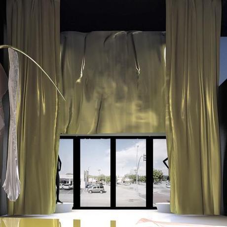 A-cero Projects A-cero presenta un proyecto de interiorismo para el local de una nueva y exclusiva firma de moda