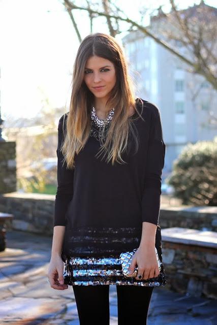 STYLE TIPS; CHRISTMAS OUTFITS.-