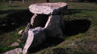 Necropolis del Monte Areo dolmenes