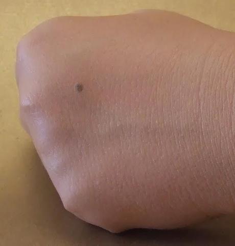 “Skin Radiance Mineral BB Cream” de NUDECOS en YOUNG MI COSMETICS (From Asia With Love)