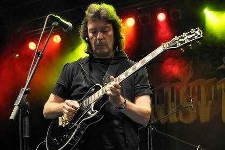 STEVE HACKETT YA ESTÁ TRABAJANDO EN OTRO ÁLBUM EN SOLITARIO