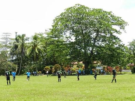 El pueblo de Tortuguero y sus habitantes