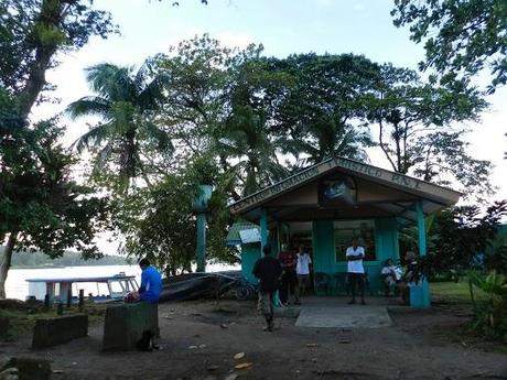 El pueblo de Tortuguero y sus habitantes