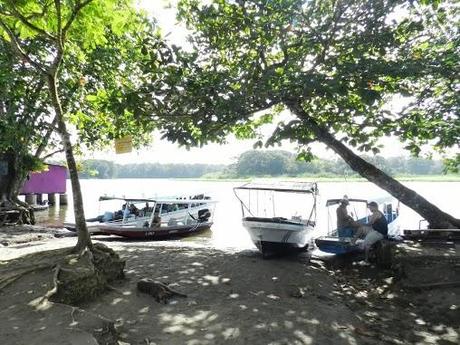 El pueblo de Tortuguero y sus habitantes