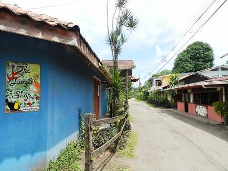 El pueblo de Tortuguero y sus habitantes