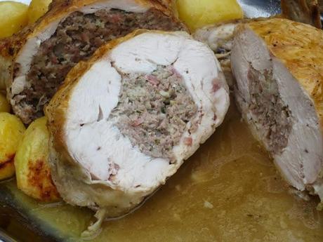 Pollo asado relleno de carne olla GM