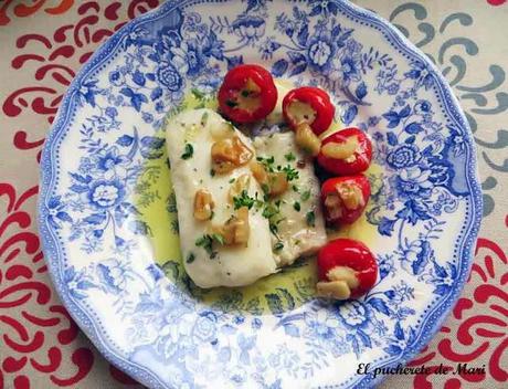 MERLUZA CONFITADA CON  PIQUILLOS CHERRY