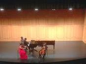 trío gusta español