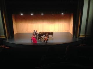 En trío gusta lo español