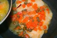 Rodaballo con Refrito de Tomate, Alcaparras y Limon (Al estilo Berasategi) Rodaballo con Refrito de Tomate, Alcaparras y Limon (Al estilo Berasategi)