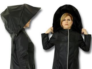 ¿Y tu de qué eres, de paraguas o de capucha? ¿Y tu de qué eres, de paraguas o de capucha?