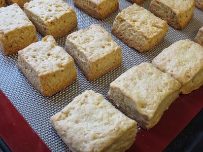 Hojaldrinas de aceite a la naranja