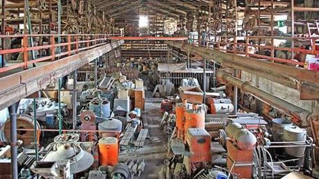 Averly se muere. Campaña para financiar la demanda al Gobierno de Aragón por permitir la destrucción de una de las joyas del patrimonio industrial español y europeo, Averly.