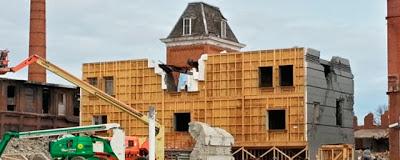 ➽¡NOTICIA, NOTICIA! Imágenes y pequeños vídeos del rodaje de Sinsajo parte 1 (2)