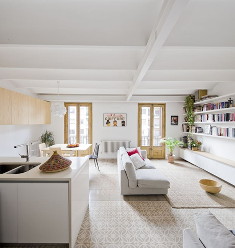 Cozy vintage and modern Minimalism in Barcelona apartment