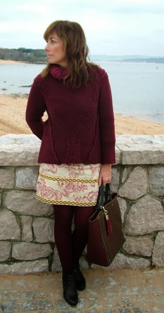 MIS LOOKS - AZUL MARINO Y GRANATE