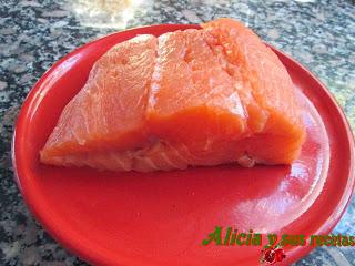 HOJALDRE RELLENO DE SALMÓN Y ESPINACAS