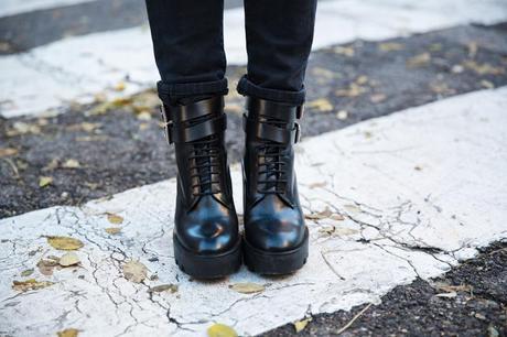 Blue_Coat-Carpe_Diem_Sweatshirt-Black_Booties-Street_Style-Collage_Vintage-Outfit-28