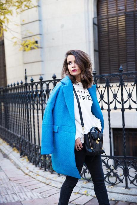 CARPE DIEM Blue_Coat-Carpe_Diem_Sweatshirt-Black_Booties-Street_Style-Collage_Vintage-Outfit-3
