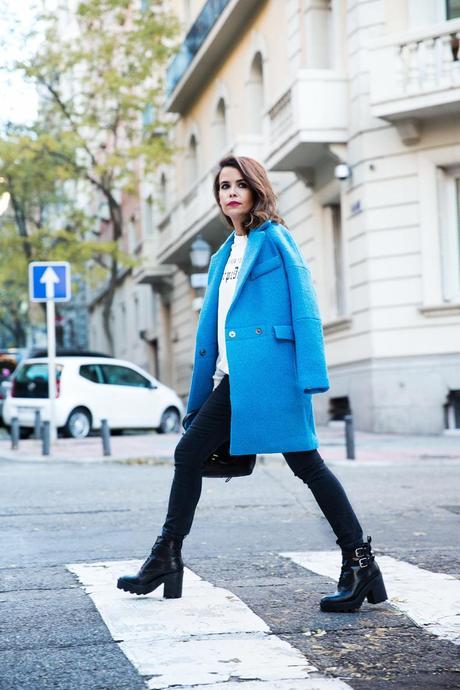 Blue_Coat-Carpe_Diem_Sweatshirt-Black_Booties-Street_Style-Collage_Vintage-Outfit-61