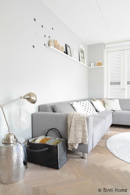 Delicadeza y luz holandesa. Una decoracion de tonalidades gris Delicadeza y luz holandesa. Una decoracion de tonalidades gris