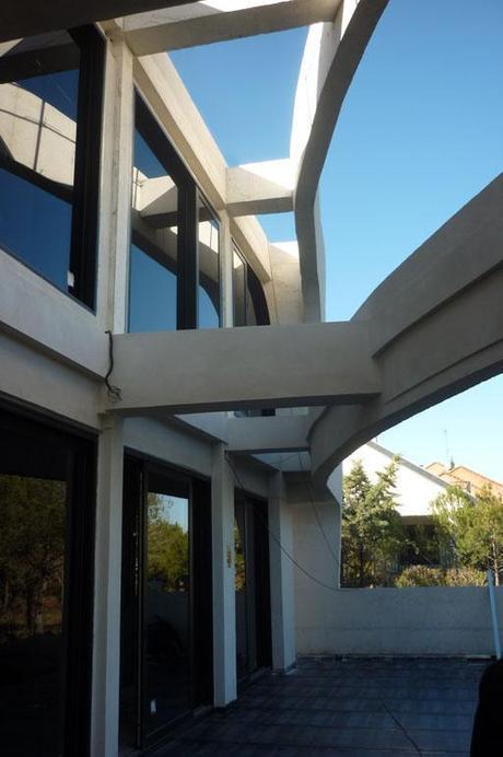 ÚLTIMAS IMÁGENES DE OBRA DE LA VIVIENDA UNIFAMILIAR DISEÑADA POR A-CERO EN EL N.E. DE MADRID